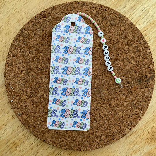 "2026" Lesezeichen mit Kette "I LOVE BOOKS"